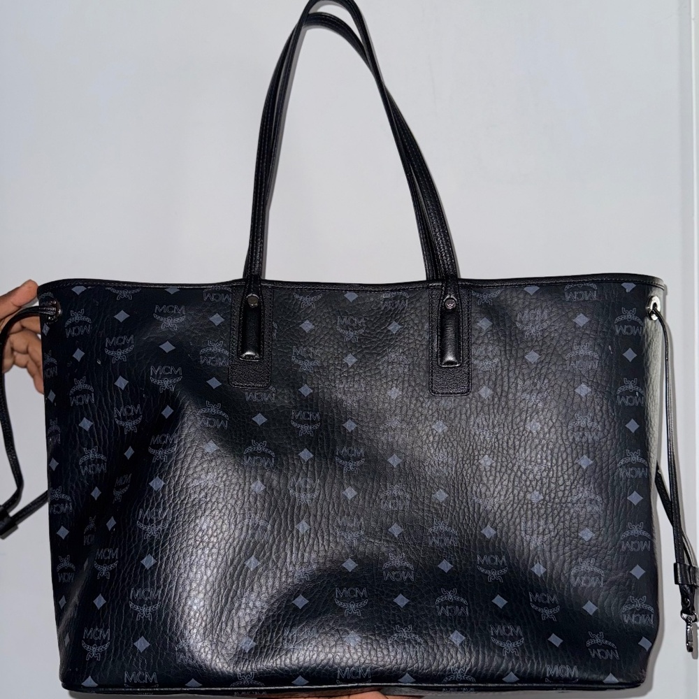 MCM Liz Large Reversible Shopper Tote Bag